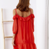 SCANDEZZA Czerwona sukienka z wycięciami na ramionach - zdjęcie 1