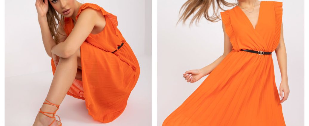 Sukienka z paskiem w kolorze pomarańczowym