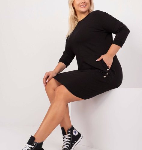 Czarna dresowa sukienka plus size z guzikami