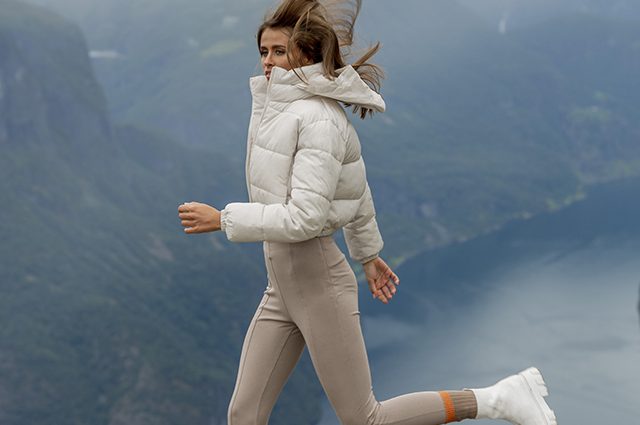 Styl sportowy inspirowany Deca thlon – jak stworzyć wygodny look z produktami eButik