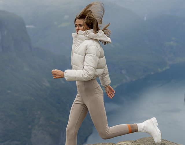Styl sportowy inspirowany Deca thlon – jak stworzyć wygodny look z produktami eButik